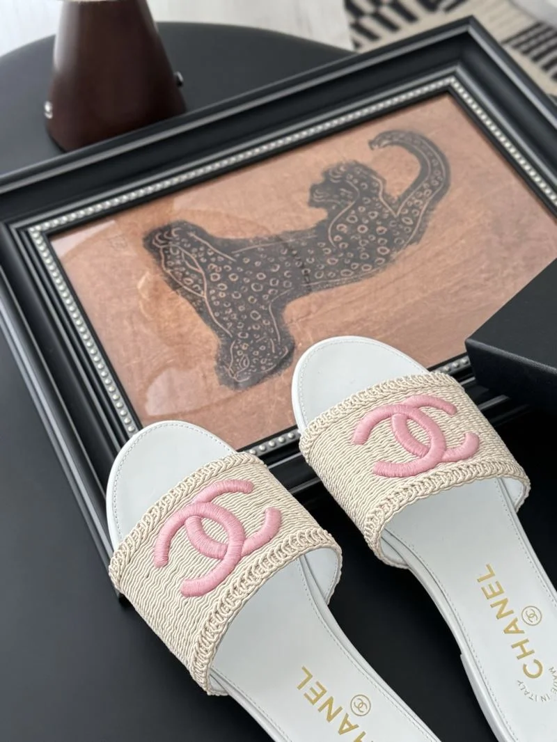 Chanel Slippers FreshLook 18739