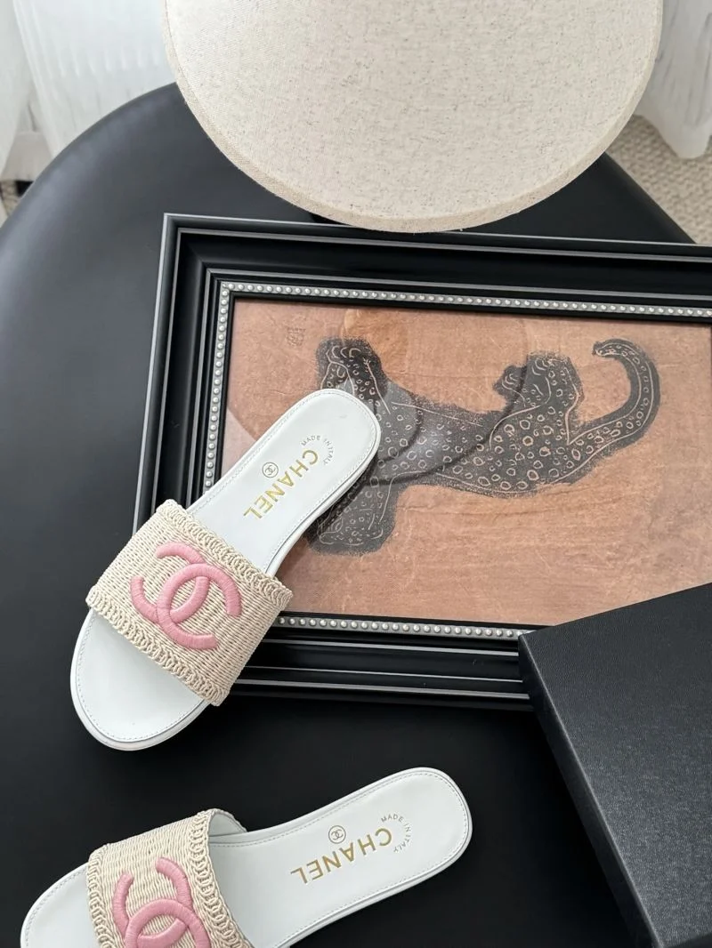 Chanel Slippers FreshLook 18739