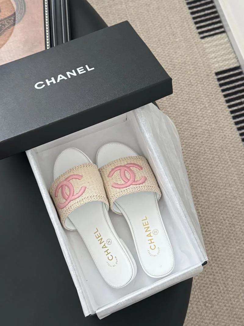 Chanel Slippers FreshLook 18739