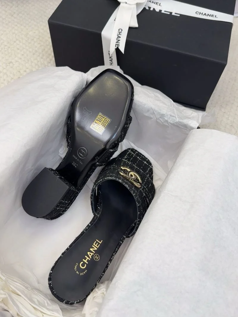 Durable Chanel Slippers 18787