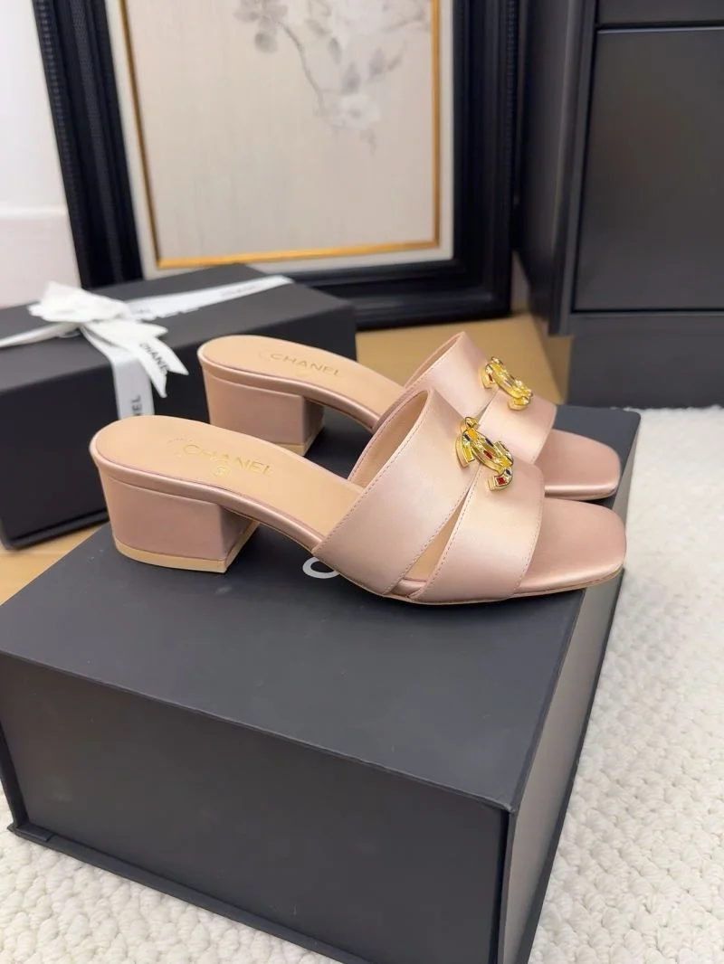 SmoothTexture Chanel Slippers 18724