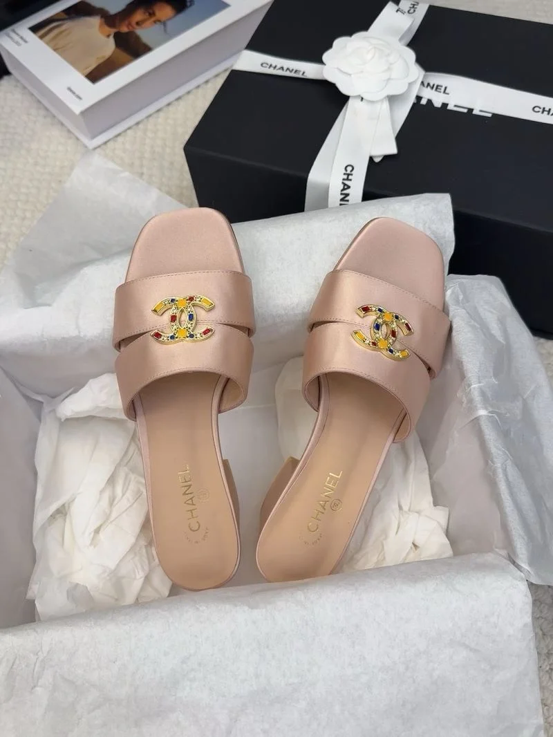 SmoothTexture Chanel Slippers 18724