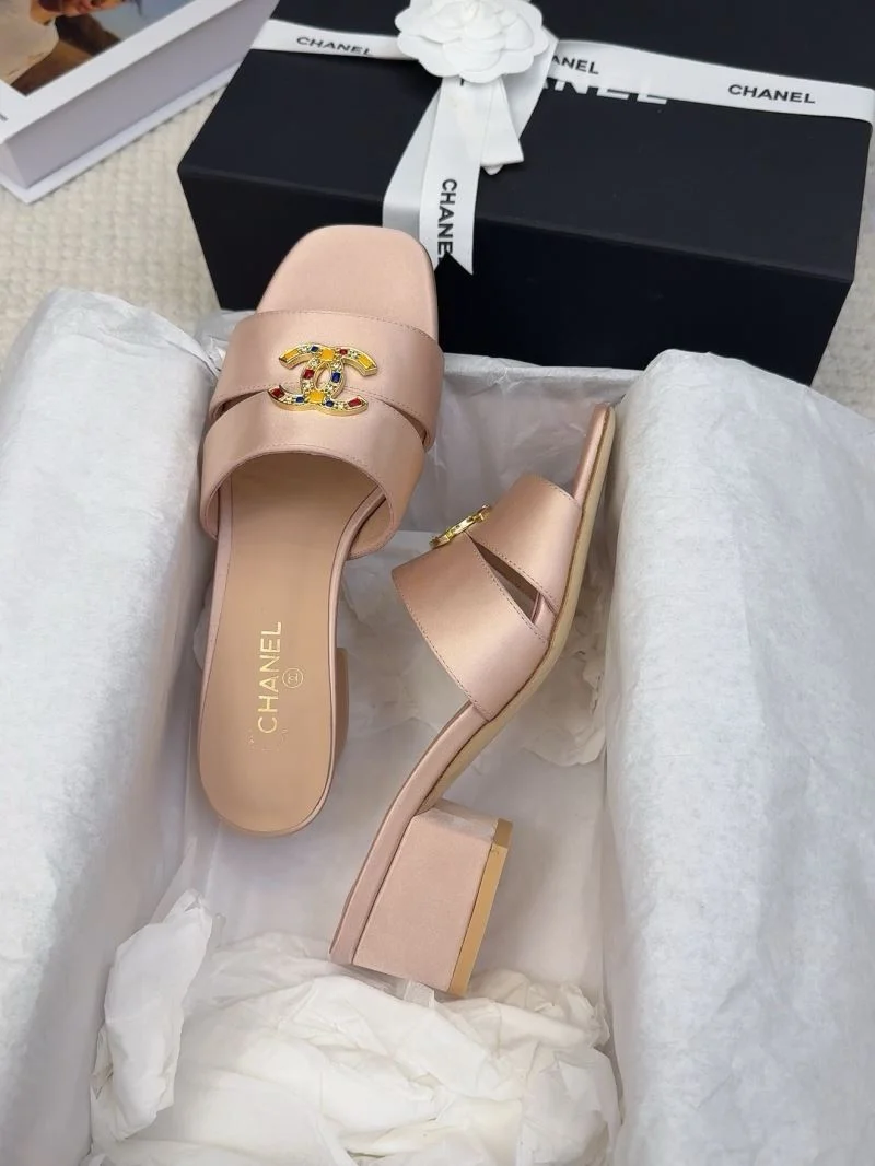 SmoothTexture Chanel Slippers 18724