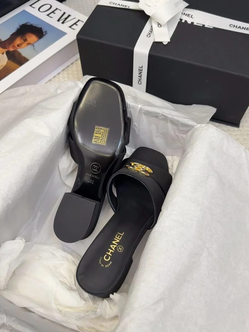Chanel Slippers Durable 18750
