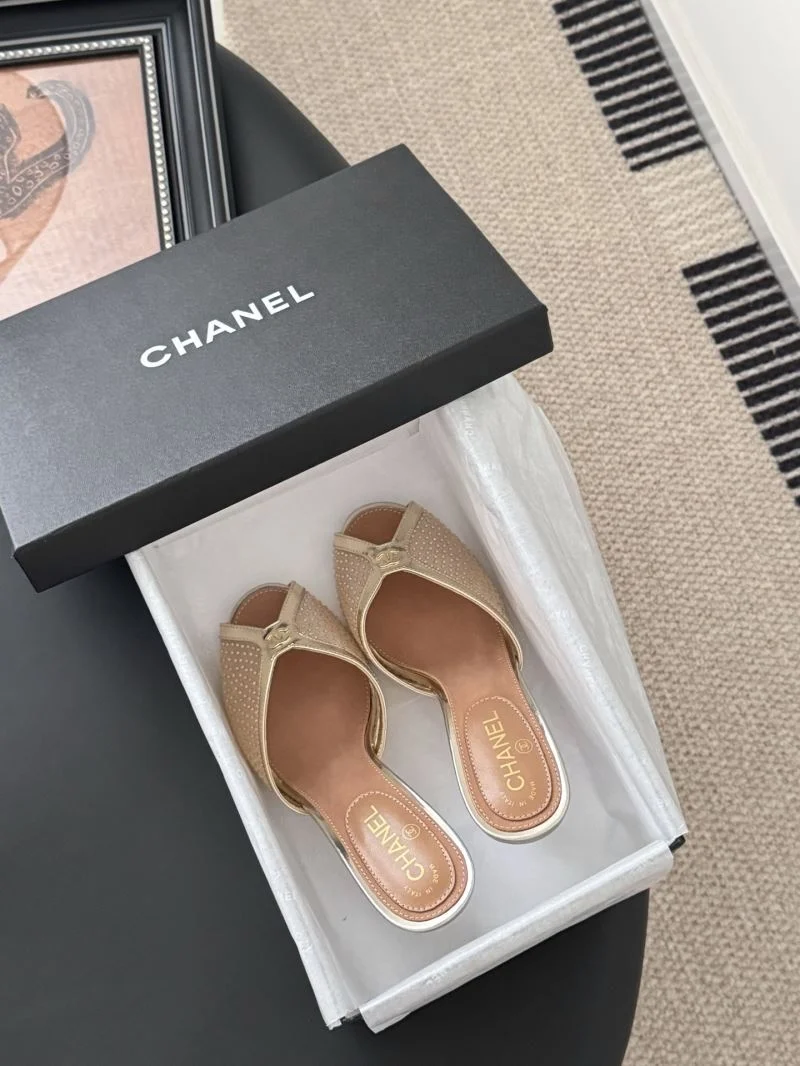 Lightweight Chanel Slippers 18723