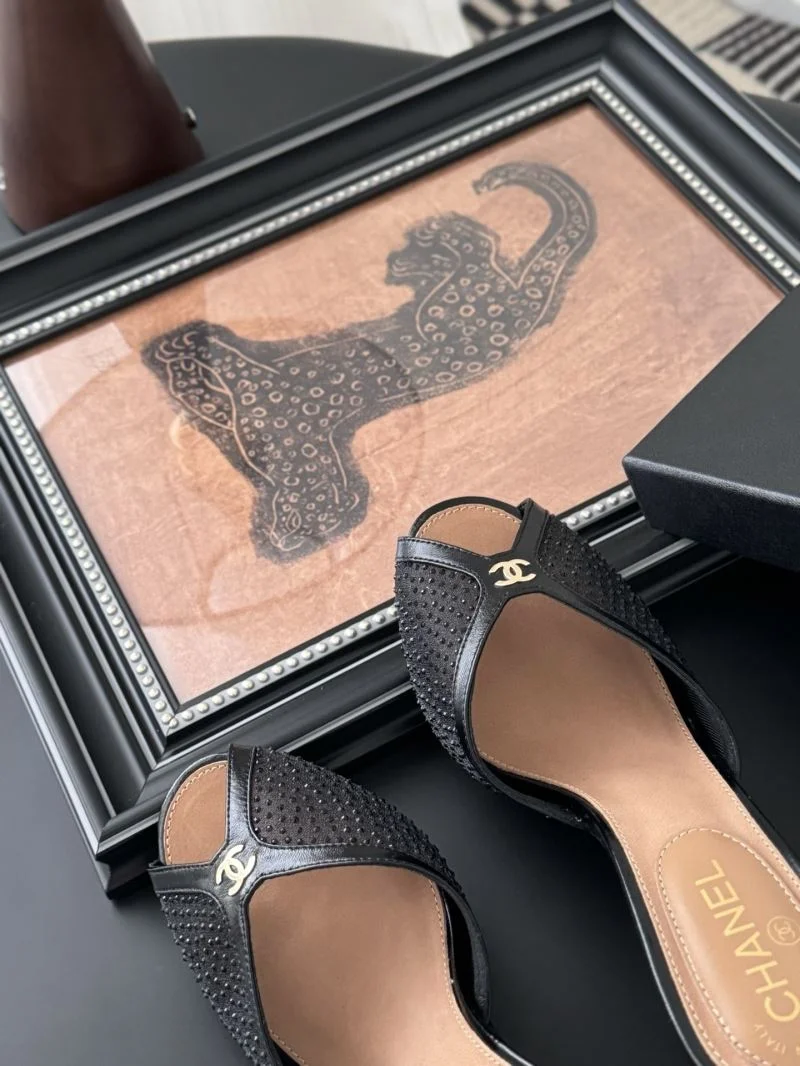 AllSeason Chanel Slippers 18725