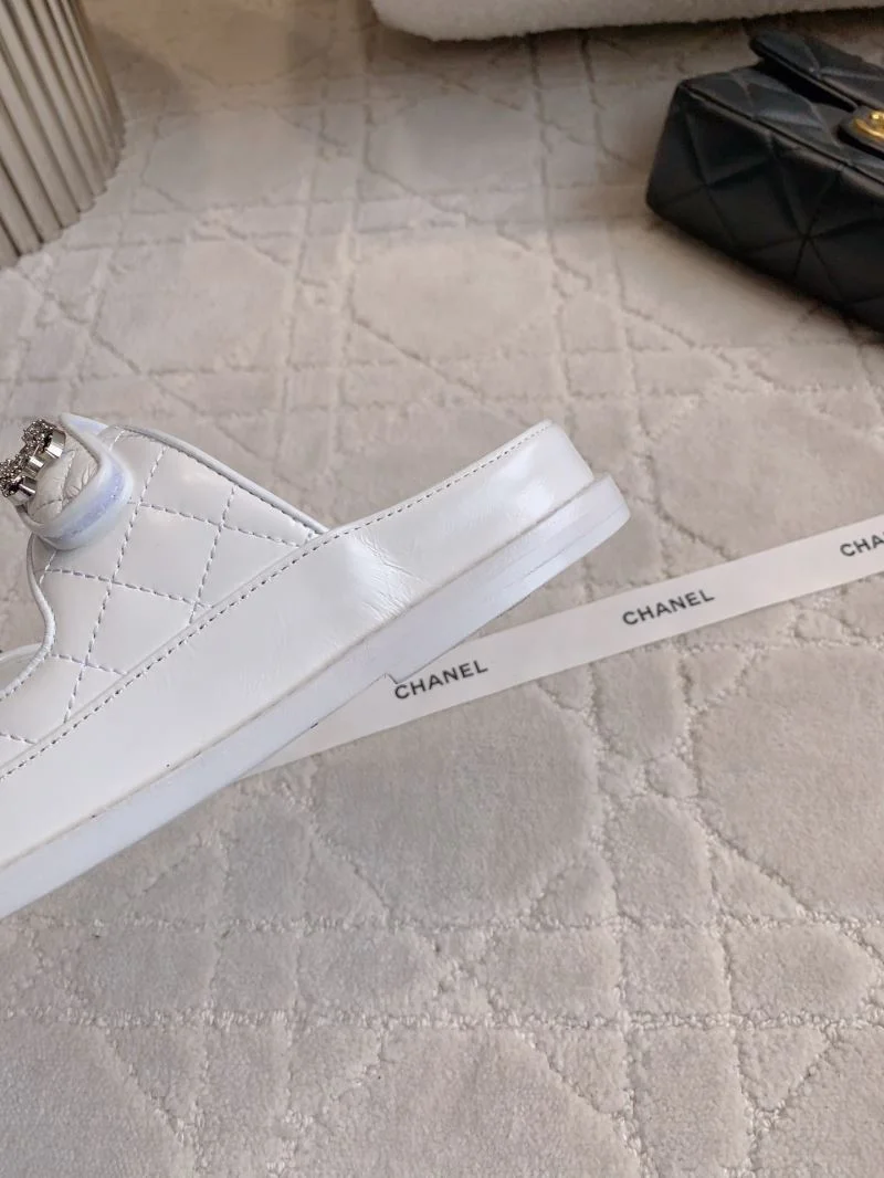 Chanel Slippers Resilient 18717