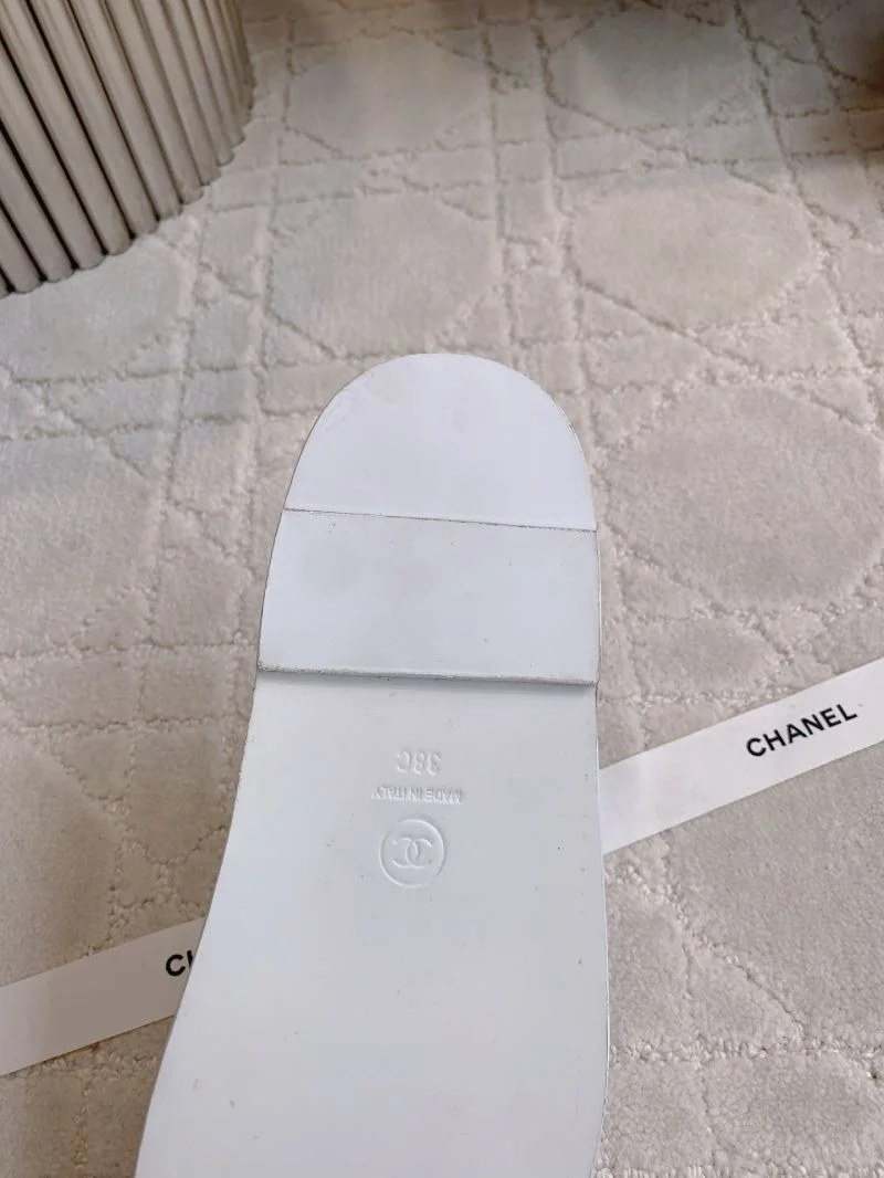 Chanel Slippers Resilient 18717