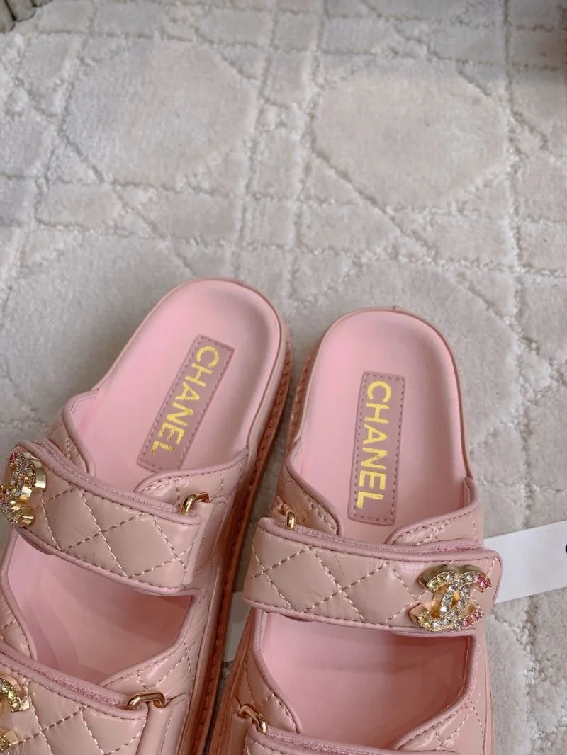 Chanel Slippers QuickDry 18730