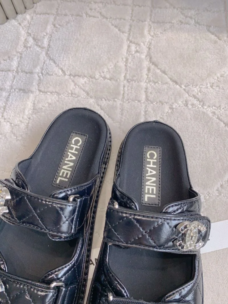Chanel Slippers ZipUp 18715