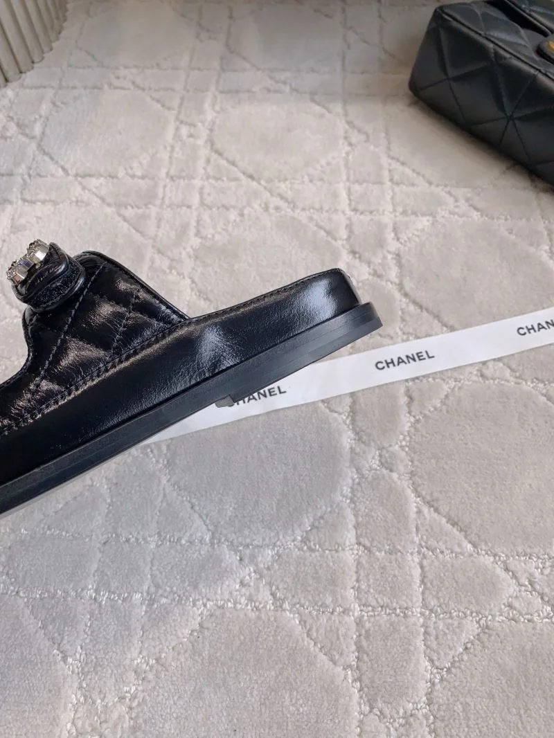 Chanel Slippers ZipUp 18715