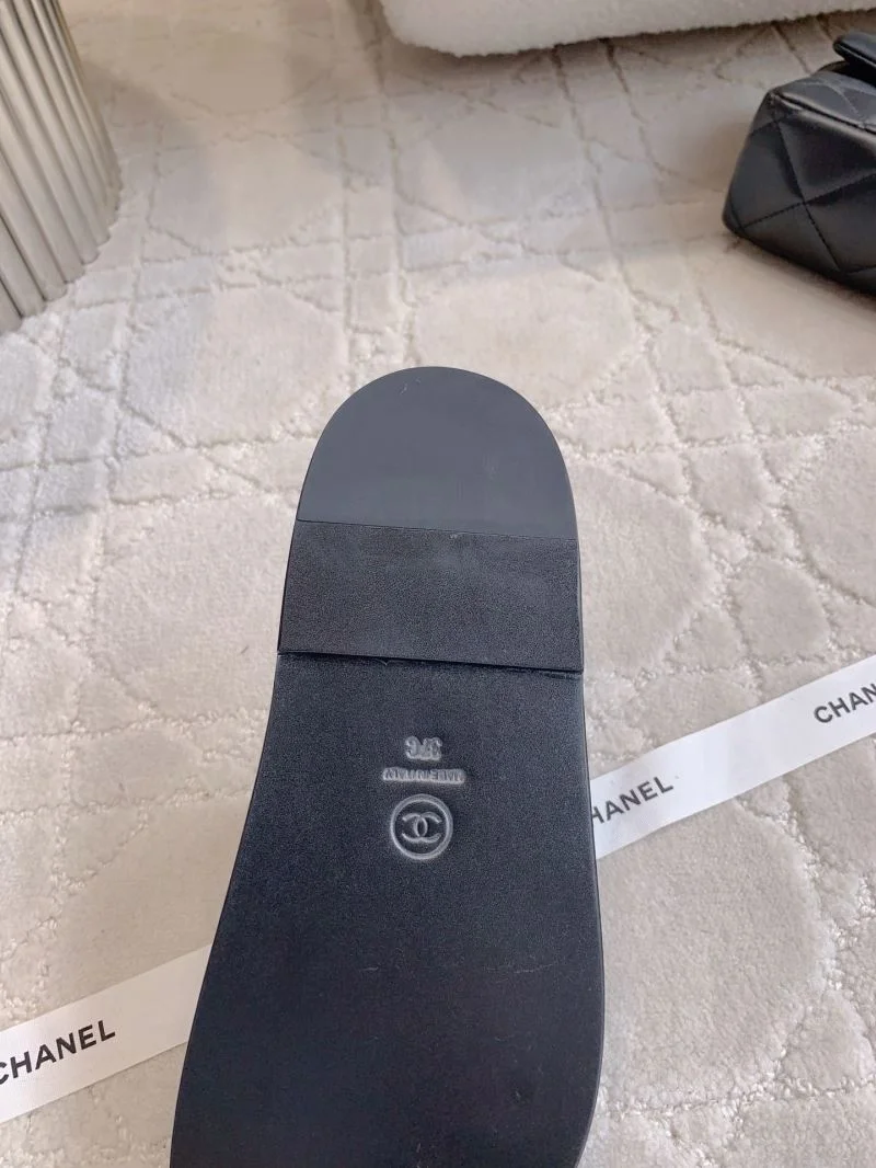 Chanel Slippers ZipUp 18715