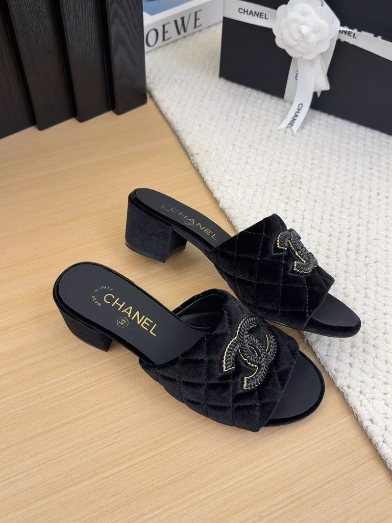 Chanel Slippers Functional 18719
