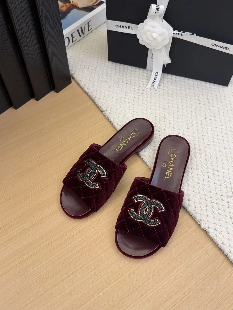 NewStyle Chanel Slippers 18709