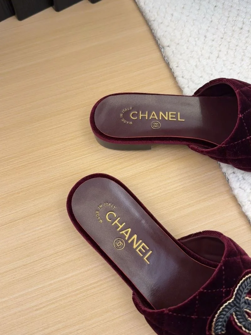 NewStyle Chanel Slippers 18709