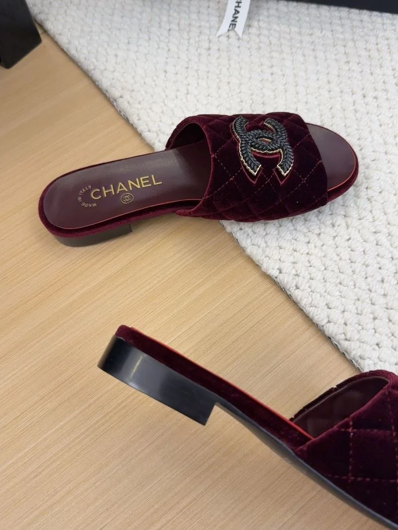 NewStyle Chanel Slippers 18709