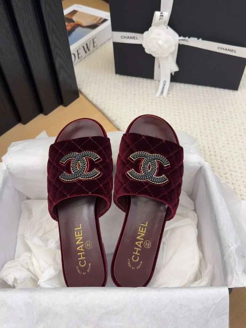 NewStyle Chanel Slippers 18709