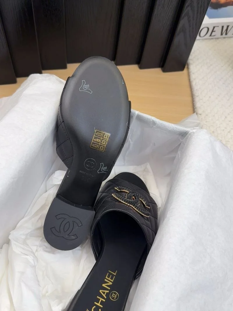 Thermal Chanel Slippers 18716