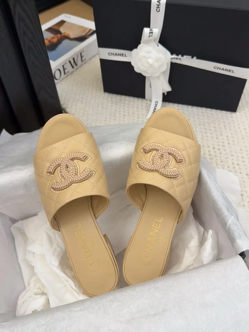 Chanel Slippers Breathable 18714