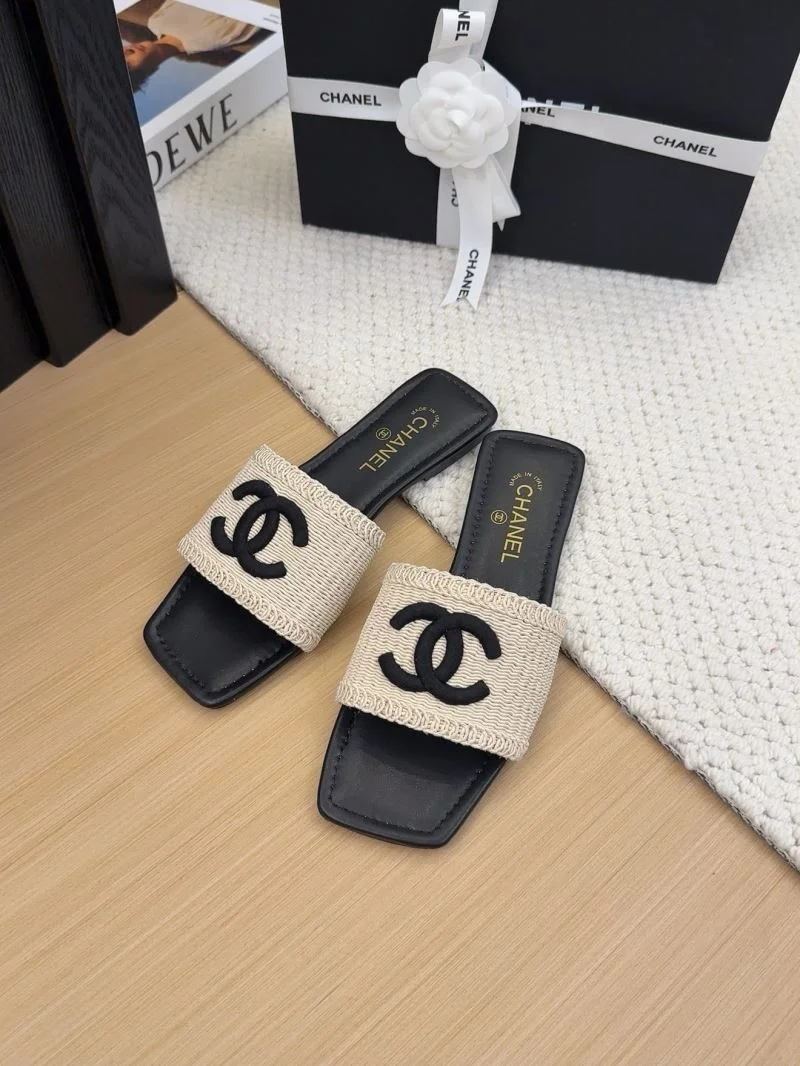 Chanel Slippers EasyMatch 18697