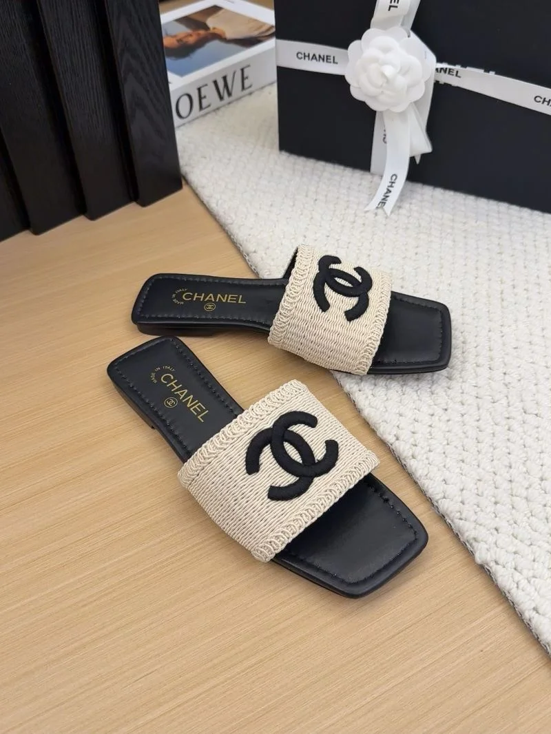 Chanel Slippers EasyMatch 18697
