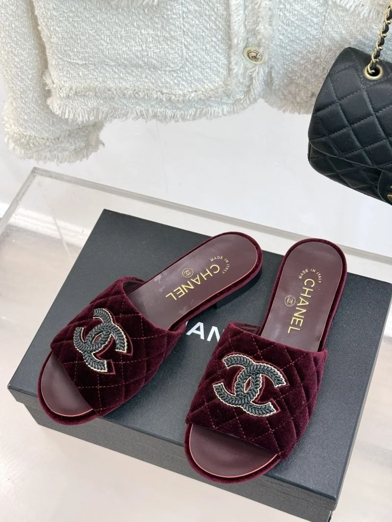 Unique Chanel Slippers 18699
