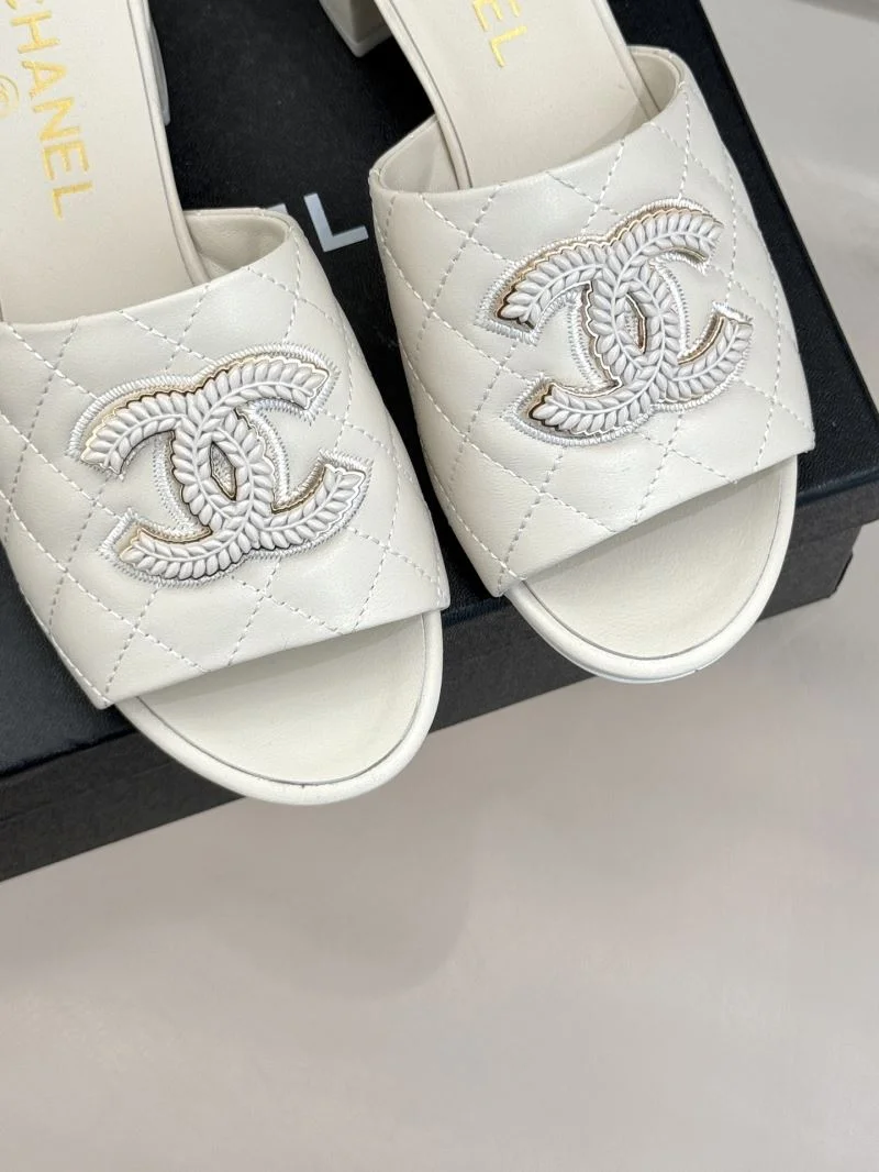 Unique Chanel Slippers 18696
