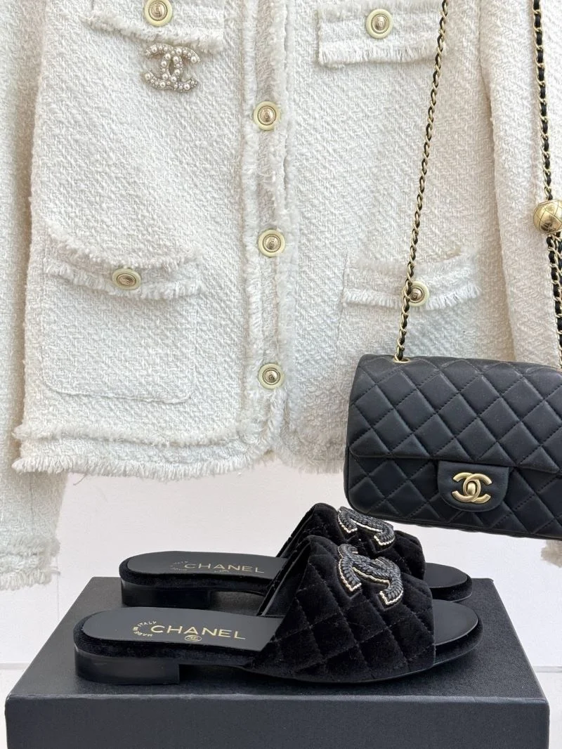 Chanel Slippers Lightweight 18702