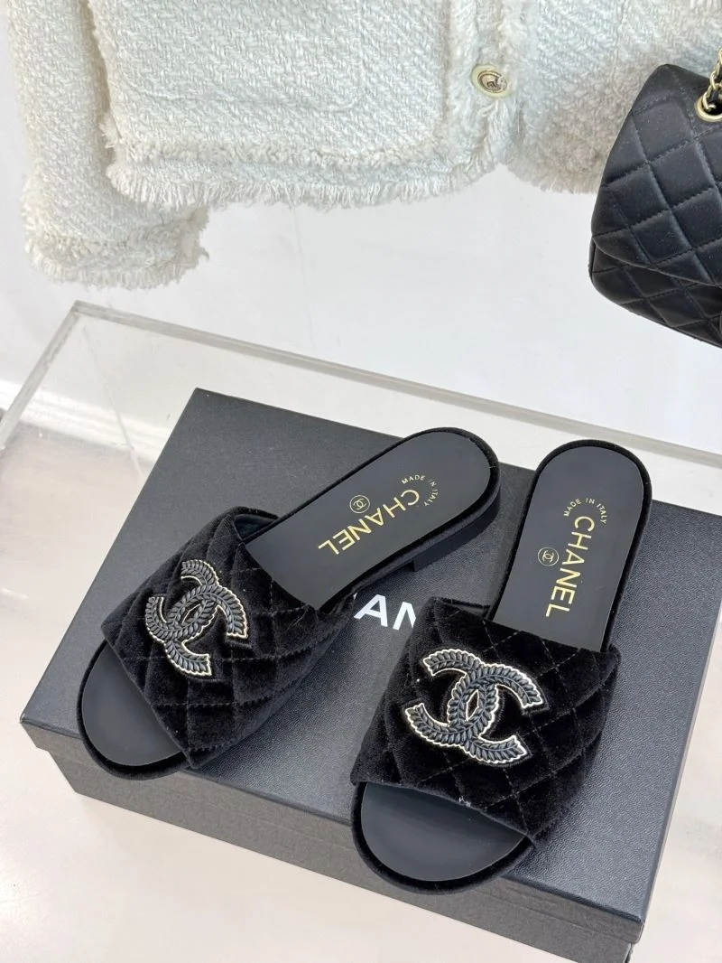 Chanel Slippers Lightweight 18702