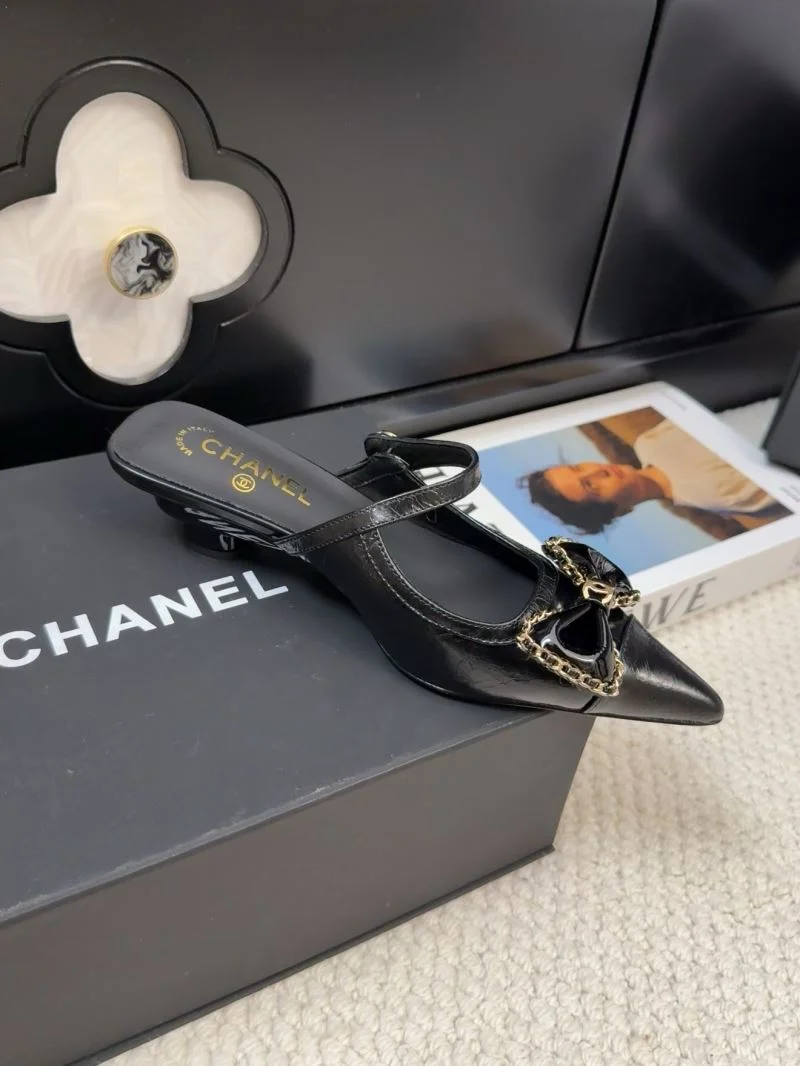 WeatherProof Chanel Slippers 18682