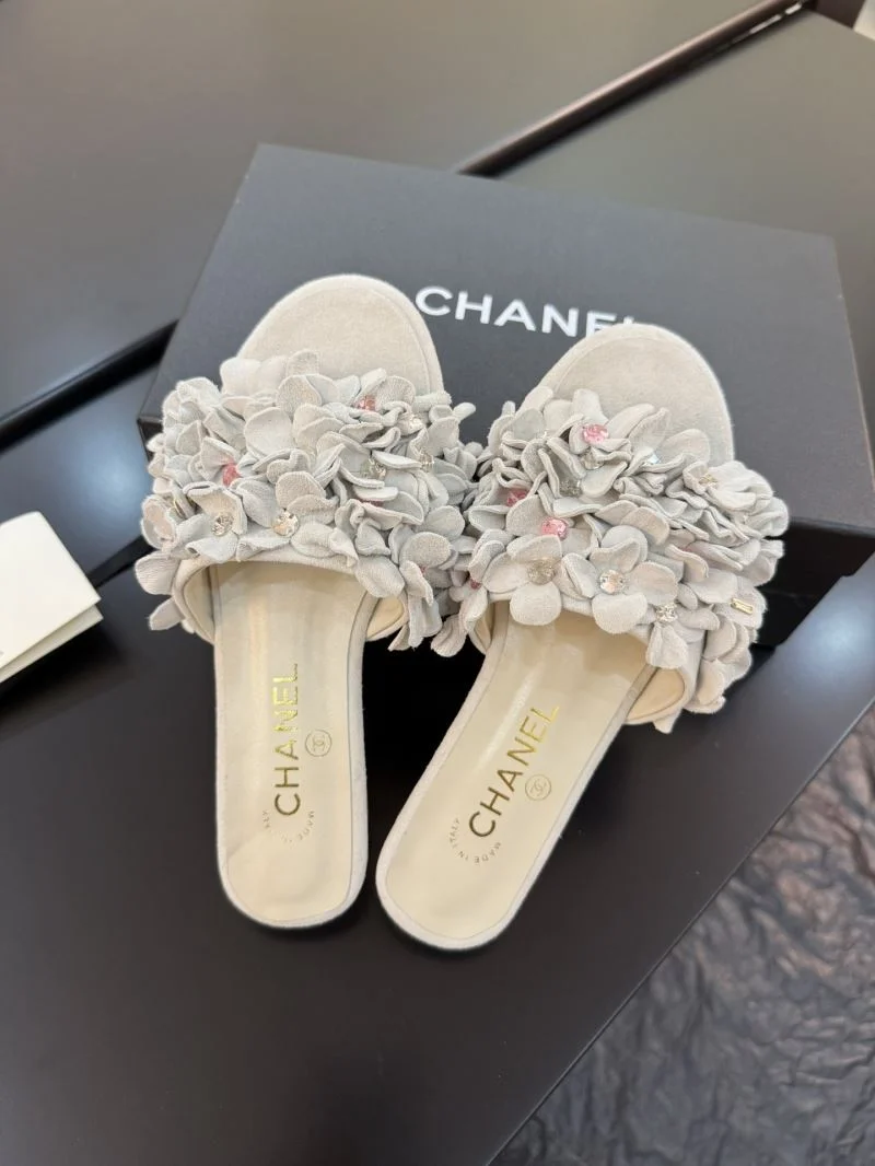 Chanel Slippers ComfortFit 18678
