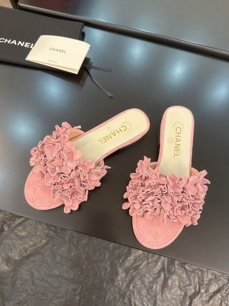 Chanel Slippers StreetReady 18760