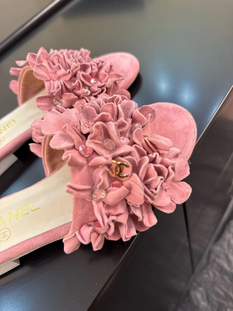 Chanel Slippers StreetReady 18760