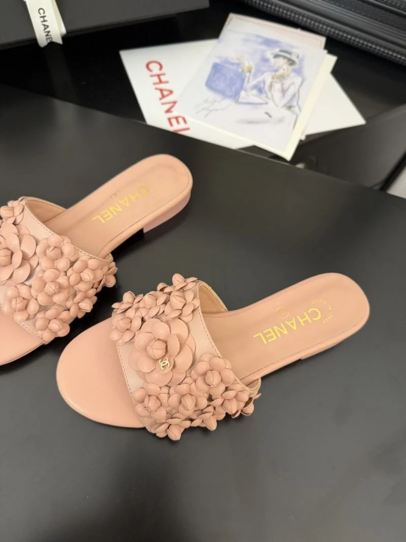 Timeless Chanel Slippers 18670