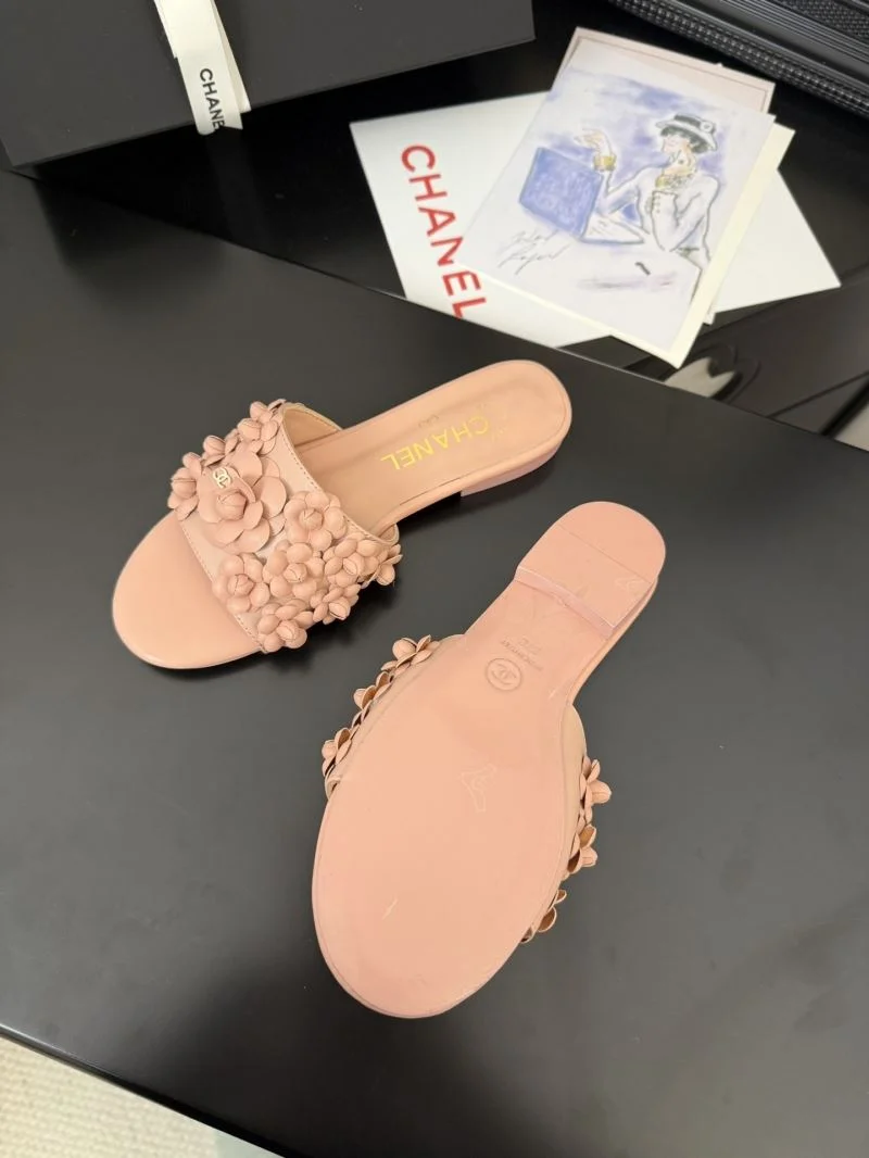 Timeless Chanel Slippers 18670