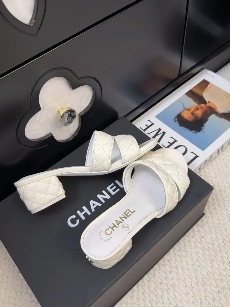 Chanel Slippers Practical 18675
