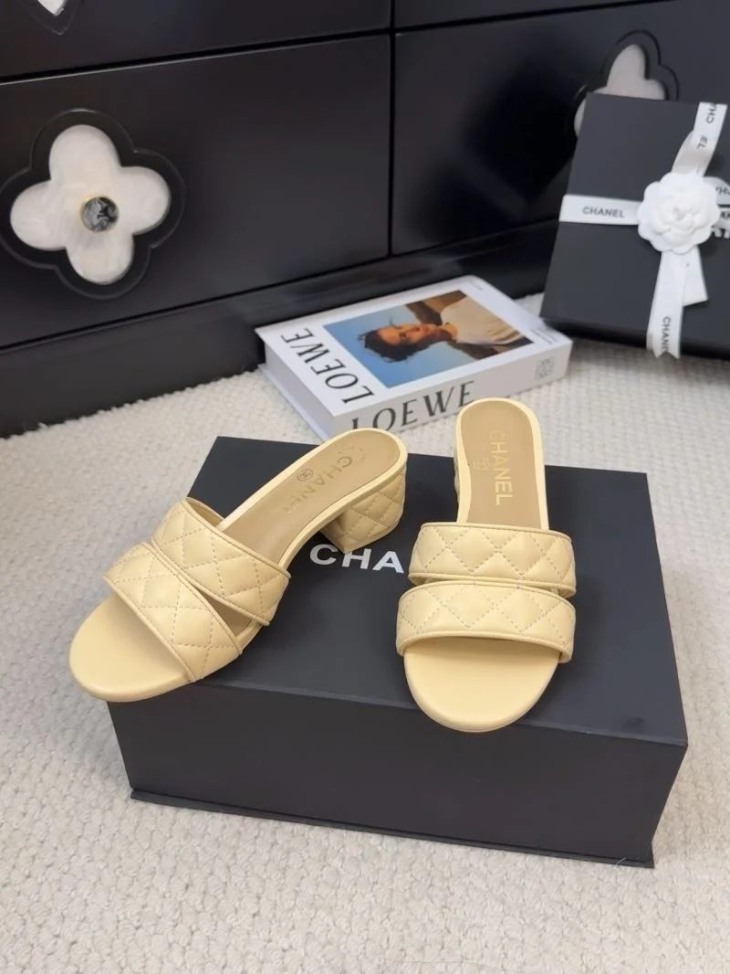 Casual Chanel Slippers 18663