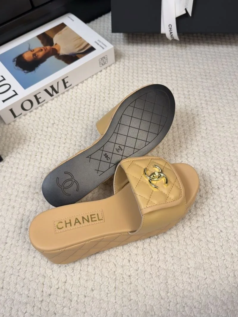 Chanel Slippers SunProtective 18650
