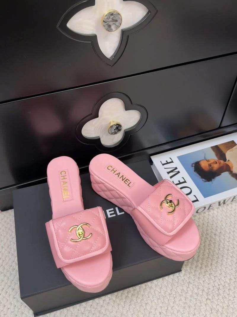 OnTrend Chanel Slippers 17231