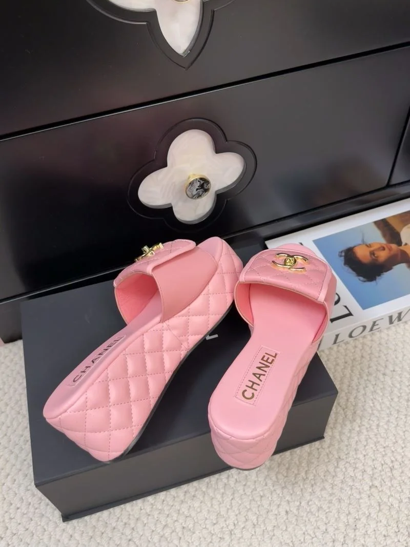 OnTrend Chanel Slippers 17231