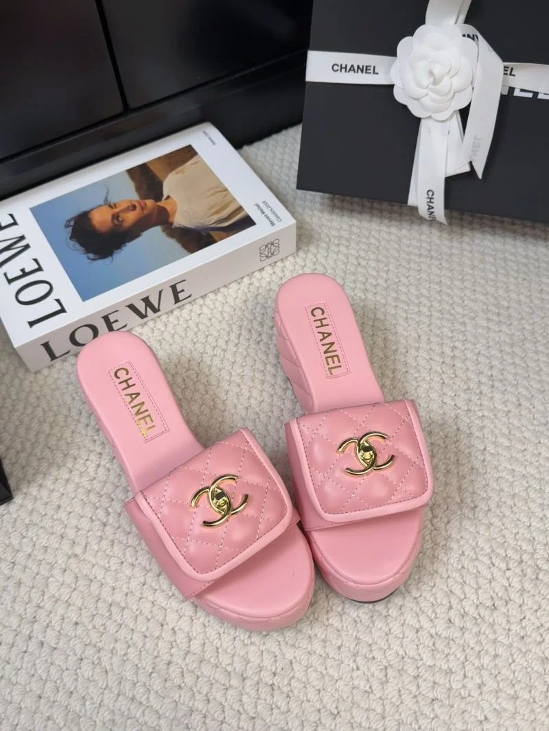 OnTrend Chanel Slippers 17231