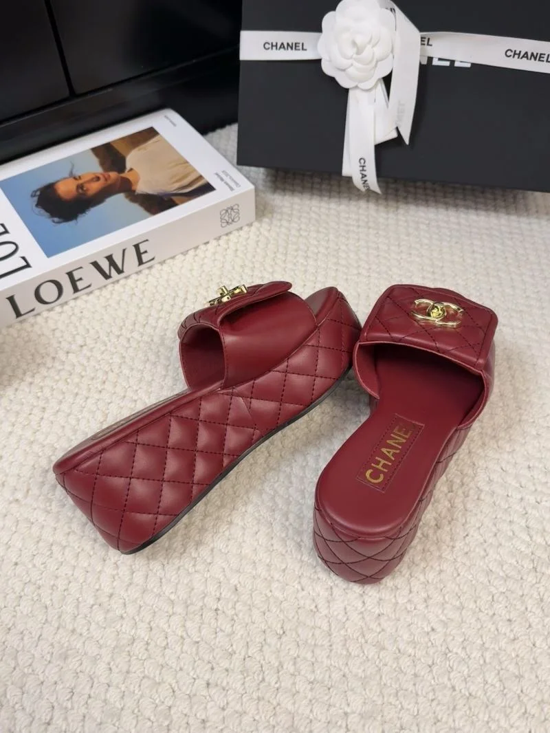 Chanel Slippers Vibrant 18662