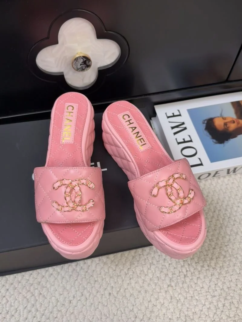 OnTrend Chanel Slippers 18653