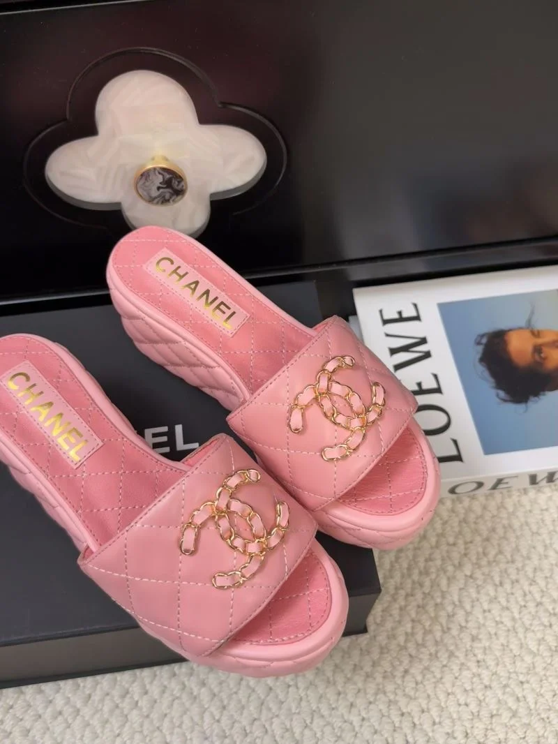 OnTrend Chanel Slippers 18653
