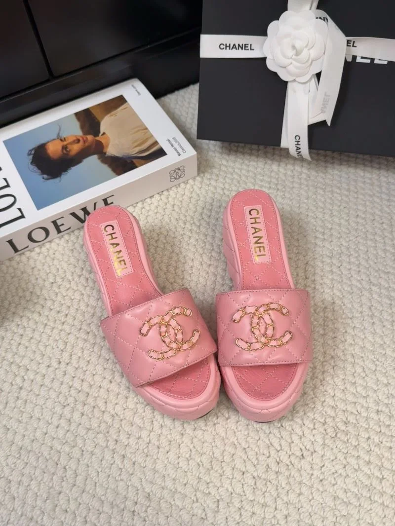 OnTrend Chanel Slippers 18653