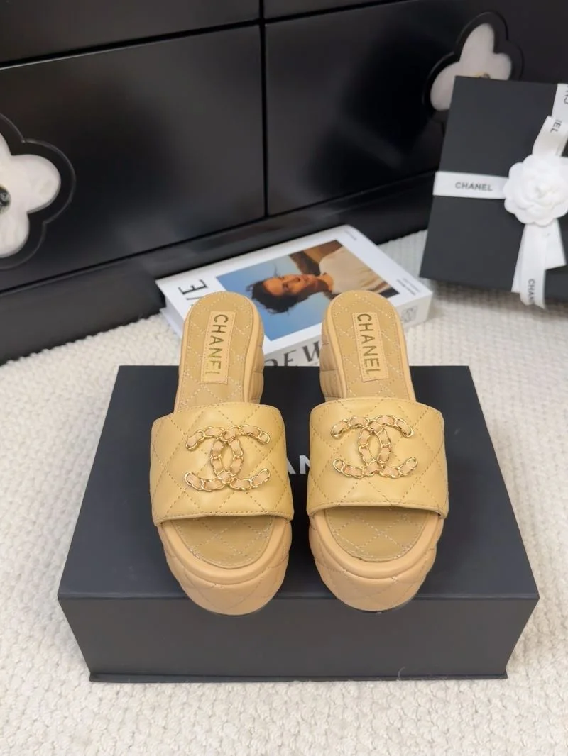 Chanel Slippers Breathable 18660