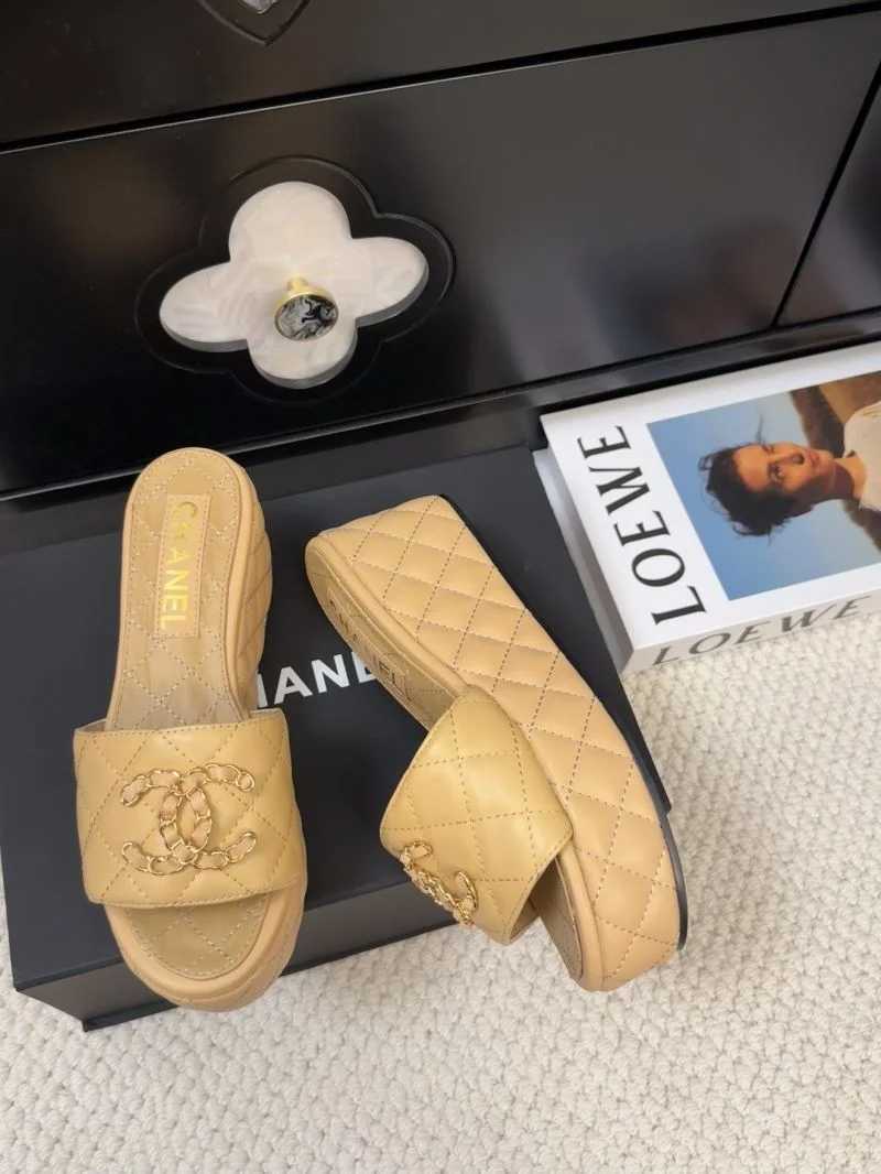 Chanel Slippers Breathable 18660