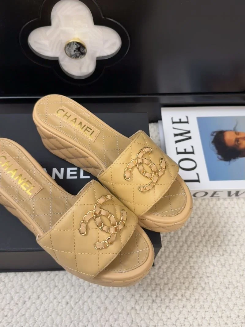 Chanel Slippers Breathable 18660
