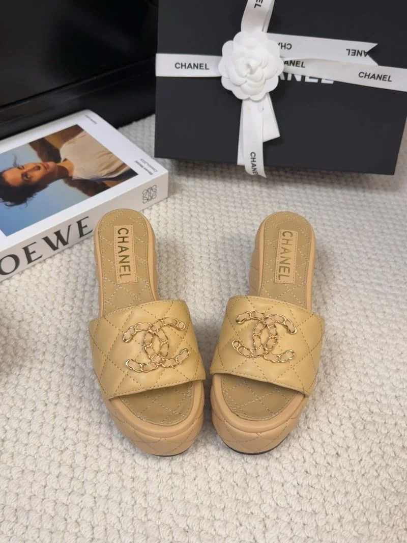 Chanel Slippers Breathable 18660
