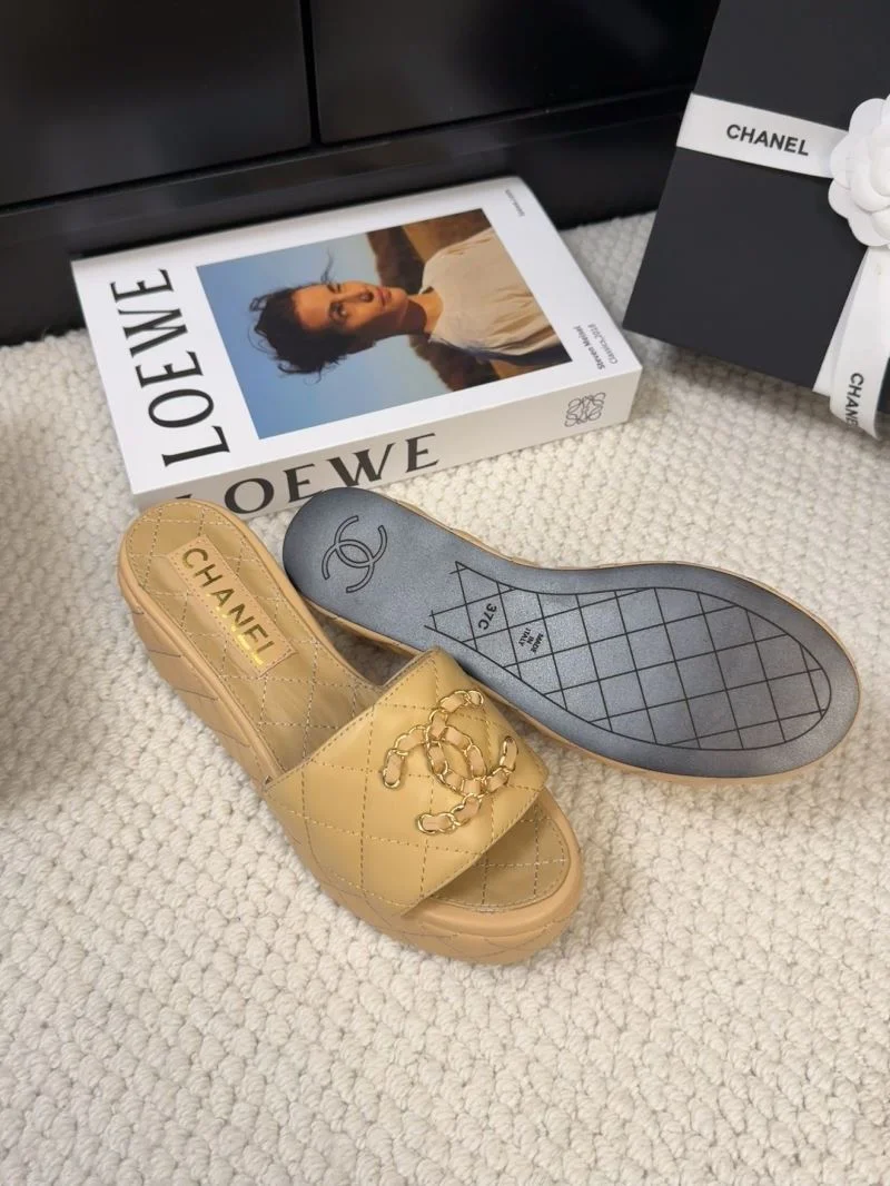 Chanel Slippers Breathable 18660